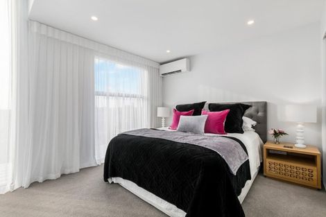 Photo of property in 10 Pottery Crescent, Hobsonville, Auckland, 0618