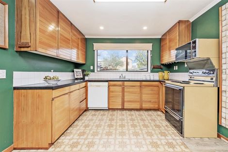 Photo of property in 2/47 Strowan Road, Strowan, Christchurch, 8052