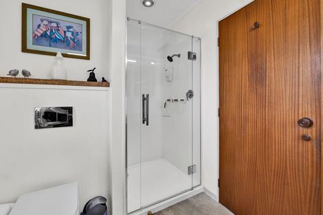 Photo of property in 5 Ruskin Place, Westown, New Plymouth, 4310