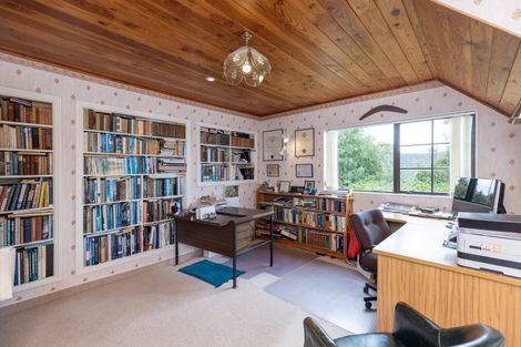 Photo of property in 2 Lavinia Grove, Waikanae Beach, Waikanae, 5036