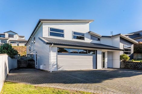 Photo of property in 38 Tongariro Drive, Aotea, Porirua, 5024