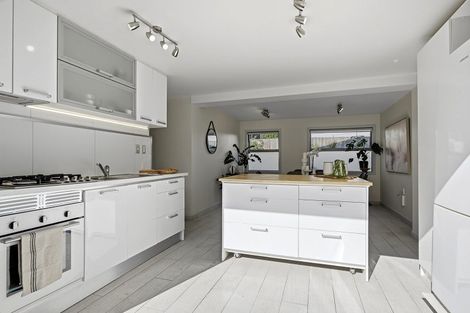 Photo of property in 1/149 Eskdale Road, Birkdale, Auckland, 0626