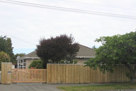 Photo of property in 12 Cotswold Avenue, Bishopdale, Christchurch, 8053