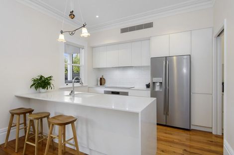 Photo of property in 75 Holly Road, St Albans, Christchurch, 8014