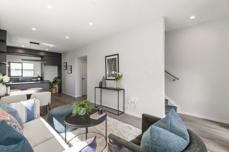 Photo of property in 2/1 Egremont Street, Belmont, Auckland, 0622