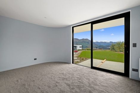 Photo of property in 58 Forest Heights, Wanaka, 9305