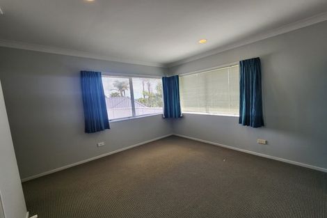 Photo of property in 52 Mccahill Views, Botany Downs, Auckland, 2010