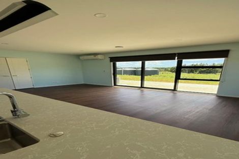 Photo of property in 860 Linwood Road, Karaka, Papakura, 2580