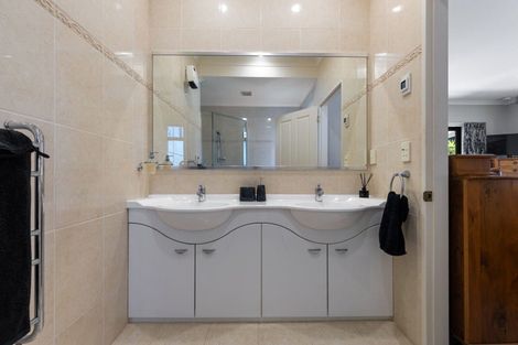 Photo of property in 456 Stoney Creek Road, Kelvin Grove, Palmerston North, 4470