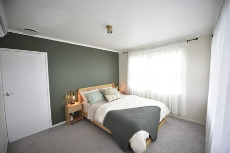 Photo of property in 38 Sunvue Road, Glen Eden, Auckland, 0602