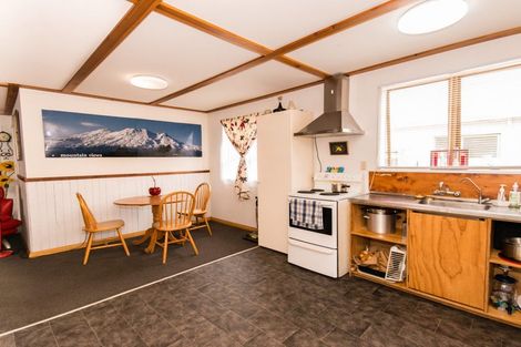 Photo of property in 6 Ballance Street, Raetihi, 4632