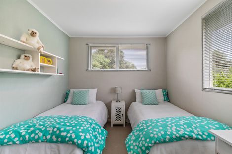 Photo of property in 8 Palawan Place, Torbay, Auckland, 0630