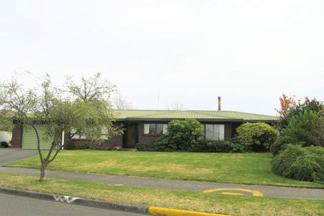 Photo of property in 32 Roskilda Crescent, Taradale, Napier, 4112