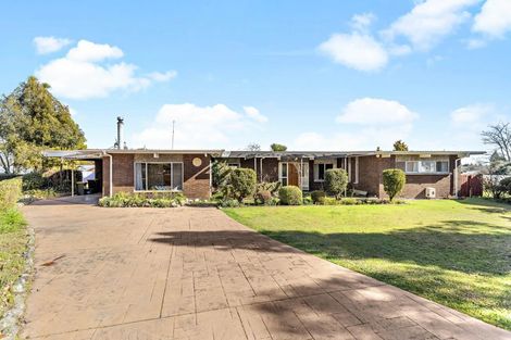 Photo of property in 8 Benmohr Place, Tokoroa, 3420