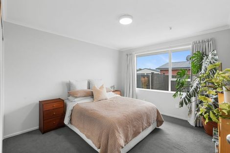 Photo of property in 2/123 Gilberthorpes Road, Hei Hei, Christchurch, 8042