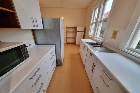 Photo of property in 19 Constitution Street, Dunedin Central, Dunedin, 9016