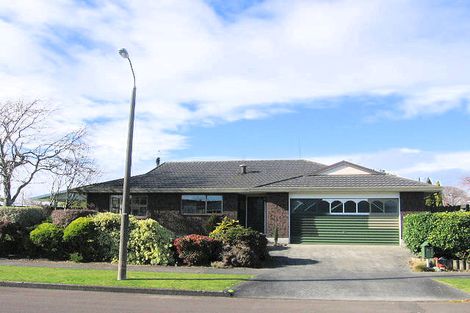 Photo of property in 18 Edwards Place, Terrace End, Palmerston North, 4410