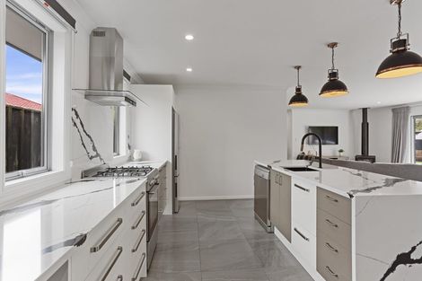 Photo of property in 4 Waikuku Beach Road, Waikuku Beach, 7473