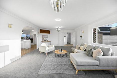Photo of property in 33 Bartholomew Drive, Nawton, Hamilton, 3200