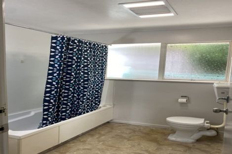 Photo of property in 2/1369 Dominion Extension, Mount Roskill, Auckland, 1041