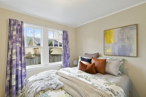 Photo of property in 2 Rex Street, Miramar, Wellington, 6022