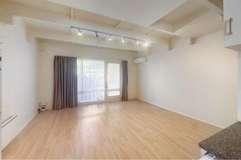 Photo of property in Sherwood Mews, 28r Bidwill Street, Mount Cook, Wellington, 6021