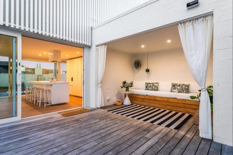 Photo of property in 16 Ida Way, Omaha, 0986