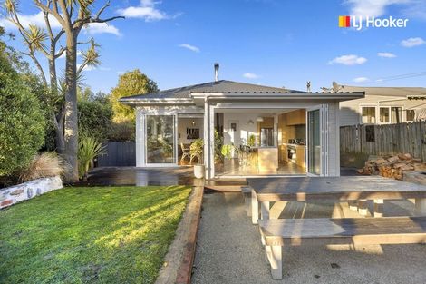 Photo of property in 50 Crosby Street, Mornington, Dunedin, 9011