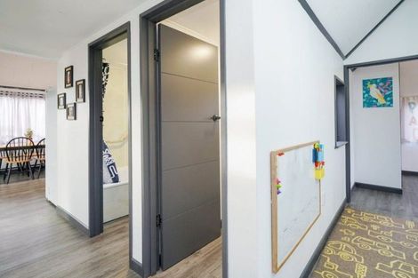 Photo of property in 15 Lauder Crescent, Heidelberg, Invercargill, 9812