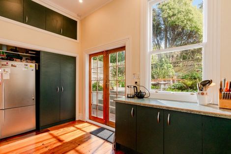 Photo of property in 62 Wright Street, Mount Cook, Wellington, 6021