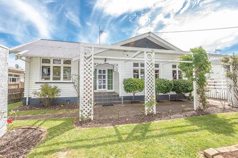 Photo of property in 4 Godwin Crescent, College Estate, Whanganui, 4500