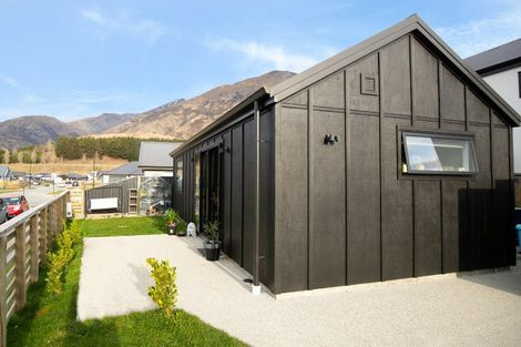 Photo of property in 13-13a Peppercorn Terrace, Lower Shotover, Queenstown, 9304