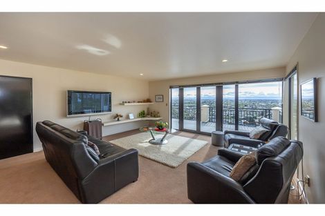 Photo of property in 11b Lookaway Place, Huntsbury, Christchurch, 8022