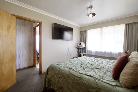 Photo of property in 15 Barrett Road, Whalers Gate, New Plymouth, 4310