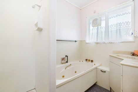 Photo of property in 2/17 Princes Street, Kensington, Whangarei, 0112