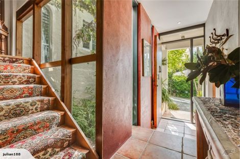 Photo of property in 194 Onewa Road, Birkenhead, Auckland, 0626