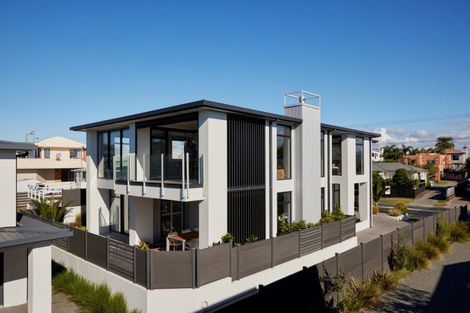 Photo of property in 1015 Papamoa Beach Road, Papamoa Beach, Papamoa, 3118