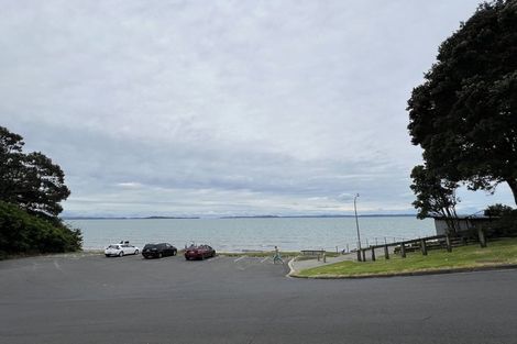 Photo of property in 204 Mellons Bay Road, Mellons Bay, Auckland, 2014