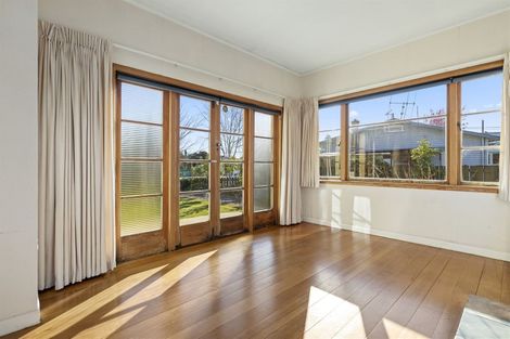 Photo of property in 12 Darley Street, Maeroa, Hamilton, 3200