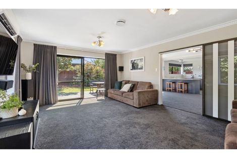 Photo of property in 3 Sunbeam Place, Halswell, Christchurch, 8025