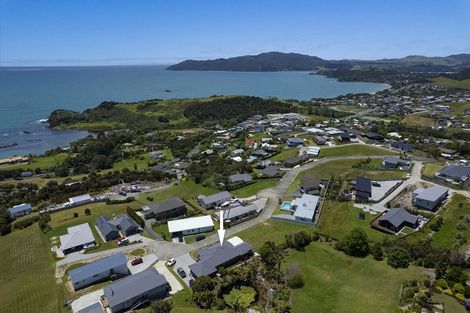 Photo of property in 31 Eagles Way, Cable Bay, 0420