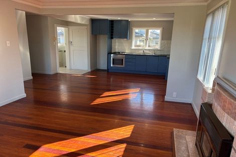 Photo of property in 48 James Laurie Street, Henderson, Auckland, 0612