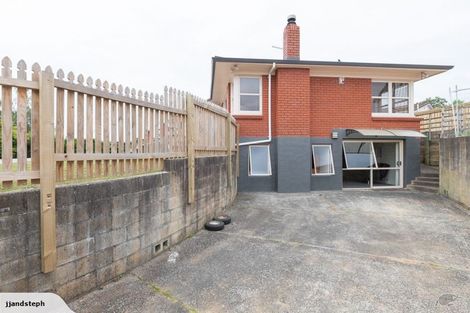 Photo of property in 1 Gibson Road, Dinsdale, Hamilton, 3204