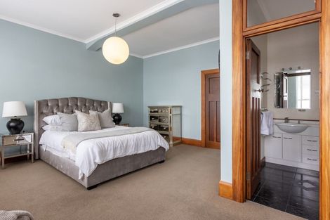 Photo of property in 243 Emerson Street, Napier South, Napier, 4110