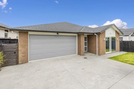Photo of property in 69 Nobilo Road, Kumeu, 0810