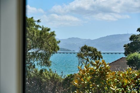 Photo of property in 5 Cheviot Road, Lowry Bay, Lower Hutt, 5013