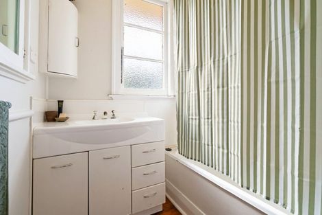 Photo of property in 4c Third Avenue, Avenues, Whangarei, 0110