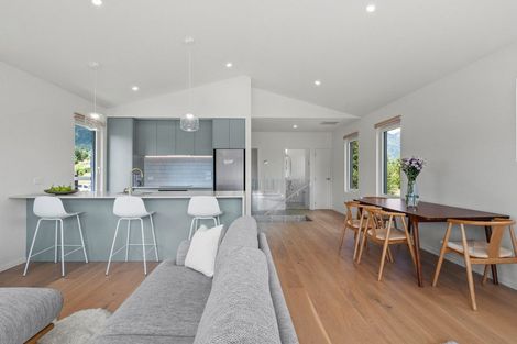 Photo of property in 22 Soudley Court, Jacks Point, Queenstown, 9371