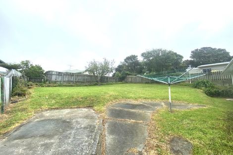 Photo of property in 17 The Drive, Tawa, Wellington, 5028