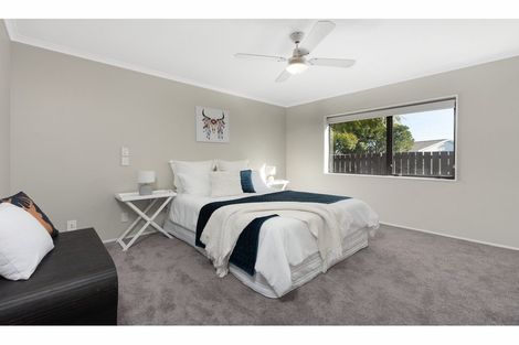 Photo of property in 5 Ngamotu Place, Mount Maunganui, 3116